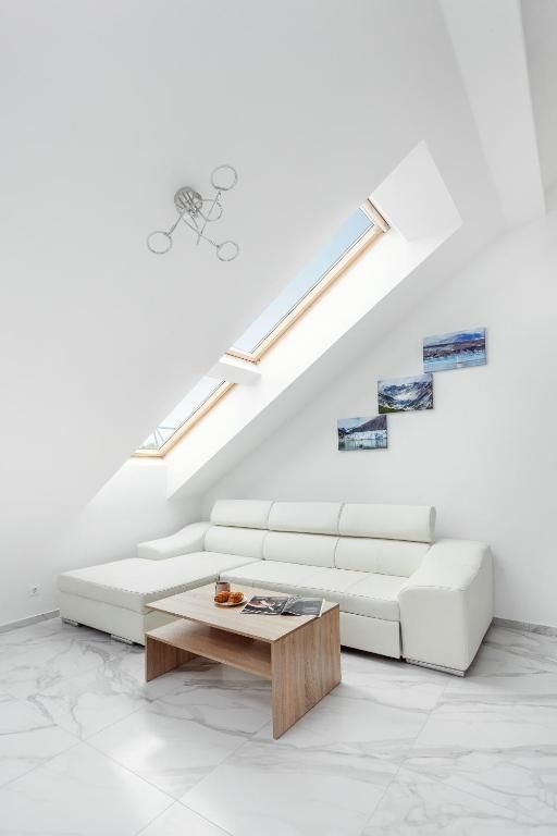 Апартаменты Luxurious Kaunas Basilica Apartment in Old Town by Houseys Каунас-73